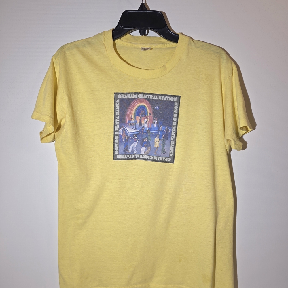 Vintage Tee 1977 Graham Central Station  Yellow Graphic  Excellent Condition